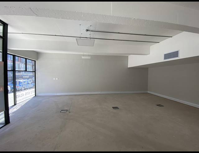 640M² OFFICE TO LET IN SALT RIVER
